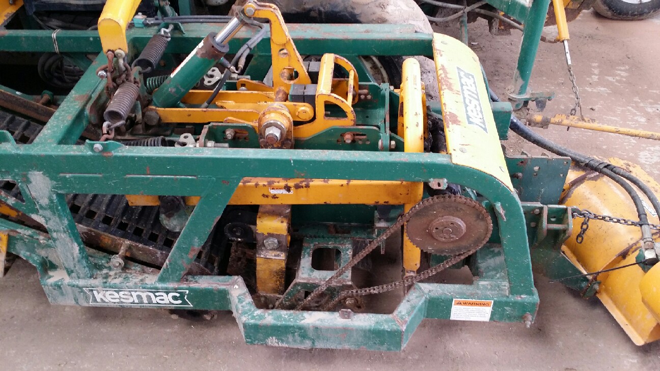 Kesmac 2200, SOLD ALREADY!! Turf machinery for sale